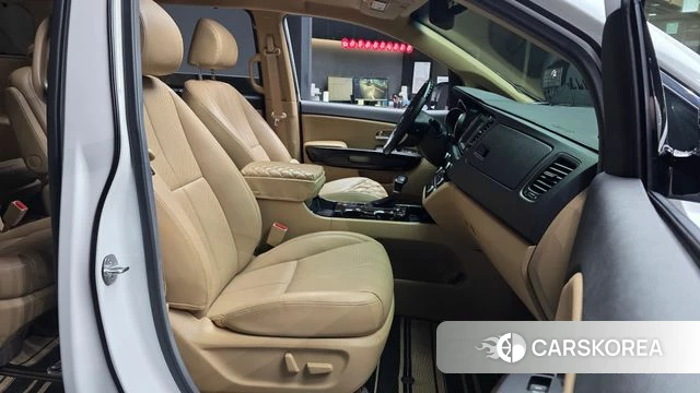 Kia The New Carnival 2018 Белый из Кореи, фото 2