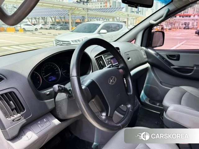 Hyundai The New Grand Starex 2018 Серебряный из Кореи, фото 2