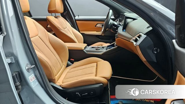 BMW 3 Series (G20) 2024 Цвет галактики из Кореи, фото 2