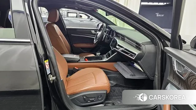 Audi A6 (C8) 2020 Черный из Кореи, фото 2