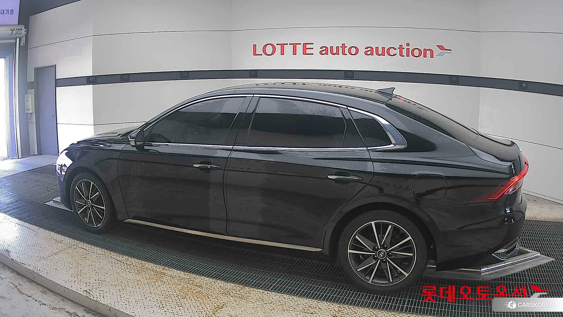 Hyundai Grandeur 2022 Черный из Кореи, фото 2