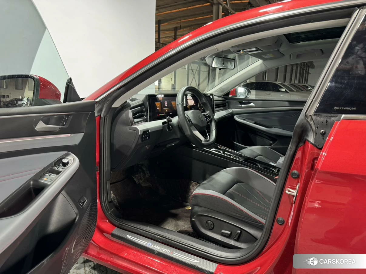 Volkswagen Lingdu 2022 Красный из Китая, фото 2