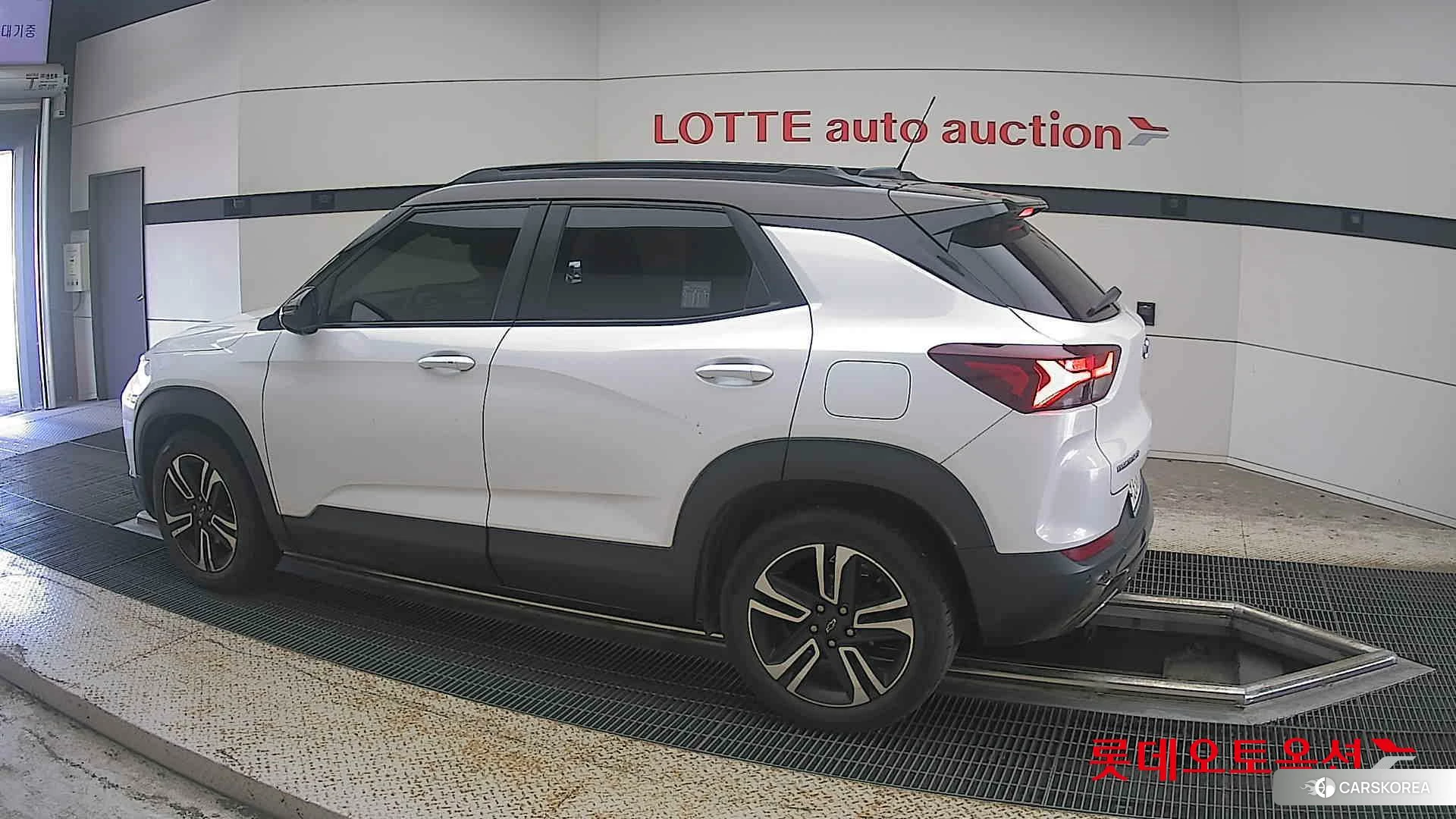 Korea G M TrailBlazer 1.35 Turbo FWD 2022 Белый из Кореи, фото 2