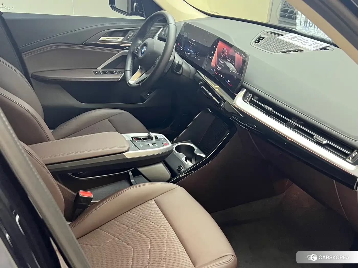 BMW iX1 2025 Черный из Китая, фото 2
