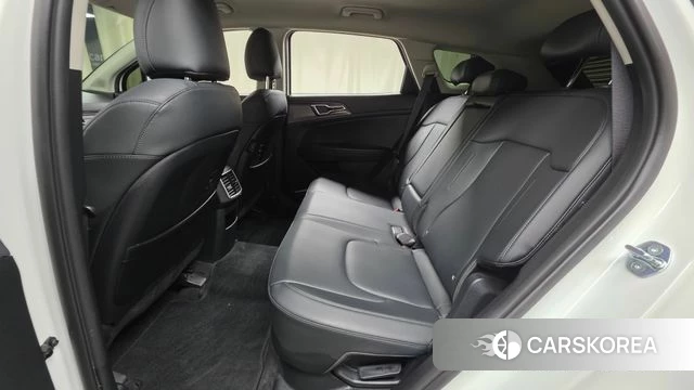 Kia Sportage 5th Generation Hybrid 2023 Белый из Кореи, фото 2