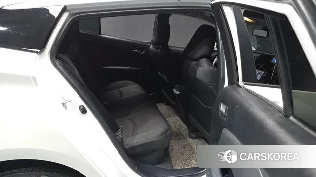 Toyota Prius 4th Generation 2021 Белый из Кореи, фото 2