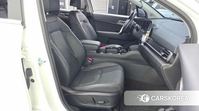Kia Sportage 5th Generation 2023 Белый из Кореи, фото 2