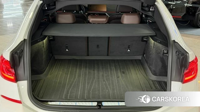 BMW 6 Series GT (G32) 2024 Белый из Кореи, фото 2