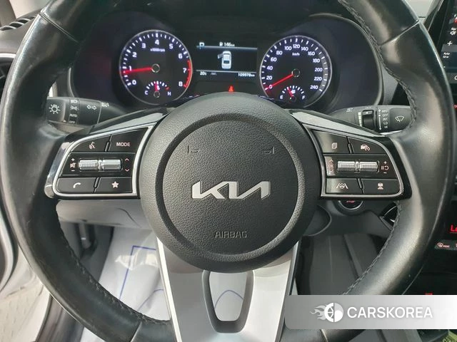 Kia The New K3 2nd generation 2022 Белый из Кореи, фото 2