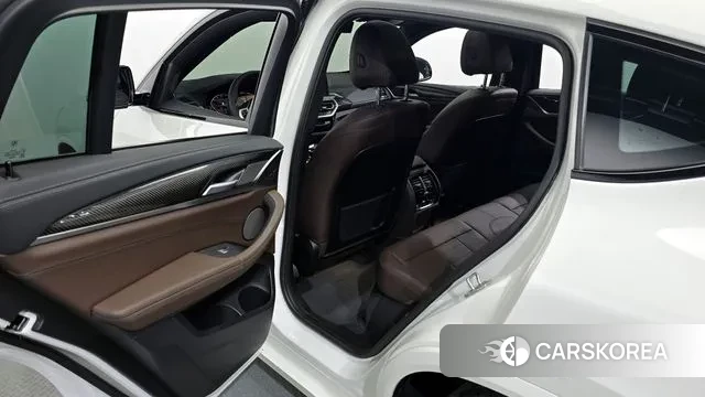 BMW X4 (G02) 2025 Белый из Кореи, фото 2