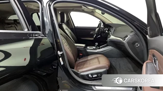 BMW 3 Series (G20) 2021 Черный из Кореи, фото 2