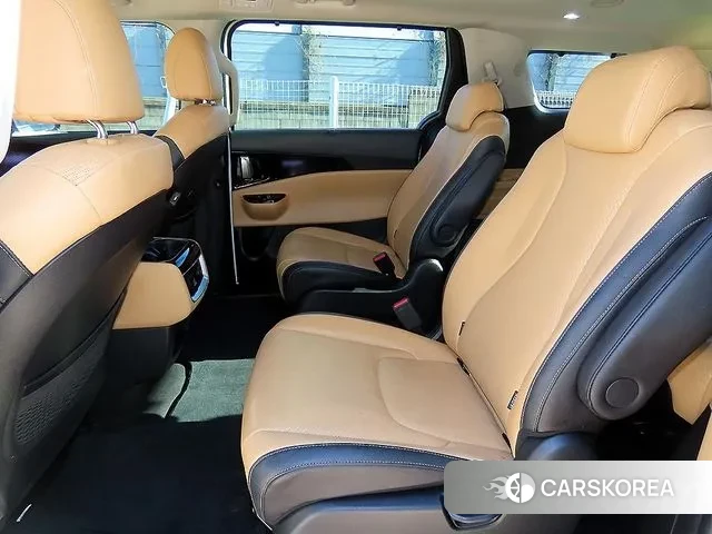 Kia Carnival 4th generation 2023 Белый из Кореи, фото 2