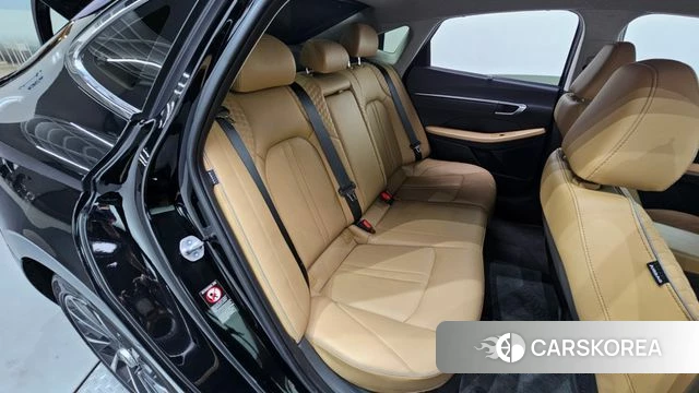 Hyundai Sonata Hybrid (DN8) 2023 Черный из Кореи, фото 2