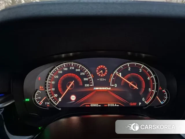 BMW 5 Series (G30) 2018 Синий из Кореи, фото 2