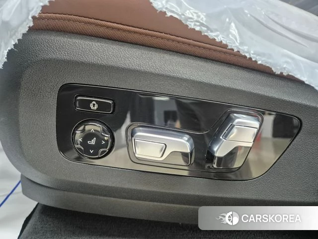 BMW X5 (G05) 2023 Белый из Кореи, фото 2