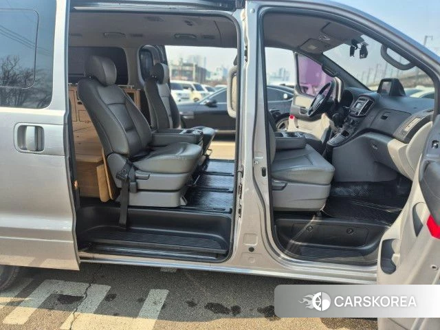 Hyundai Grand Starex 2018 Серебряный из Кореи, фото 2