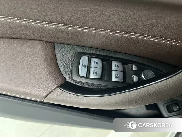 BMW X1 2021 Белый из Китая, фото 2