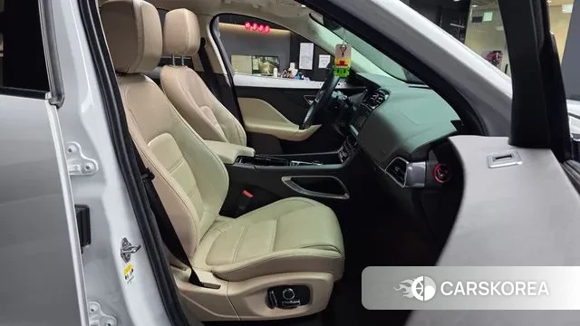 Jaguar F-PACE 2020 Белый из Кореи, фото 2