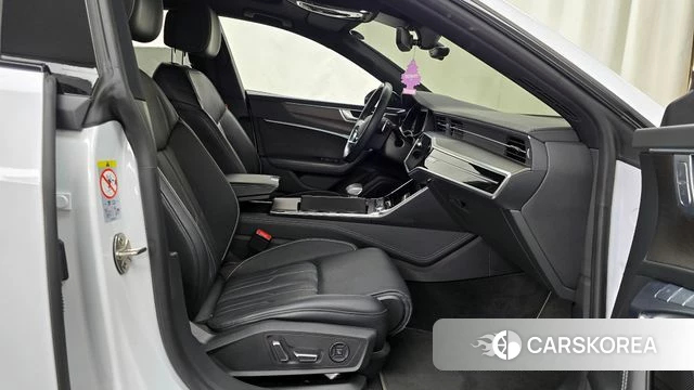 Audi A7 (4K) 2022 Белый из Кореи, фото 2