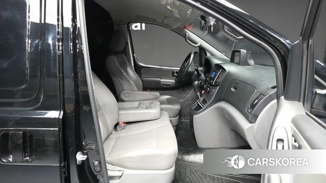 Hyundai The New Grand Starex 2018 Черный из Кореи, фото 2