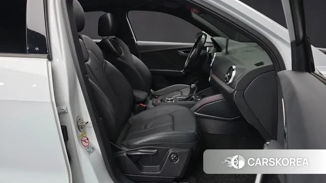 Audi Q2 2023 Белый из Кореи, фото 2