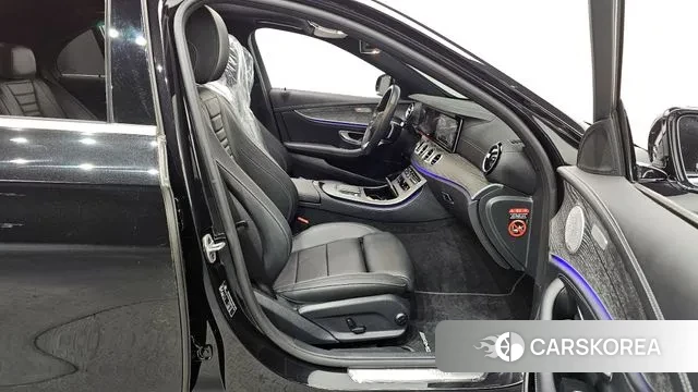 Mercedes-Benz E-Class W213 2020 Черный из Кореи, фото 2