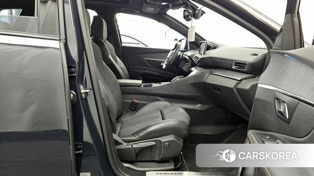 Peugeot 3008 second generation 2018 Синий из Кореи, фото 2