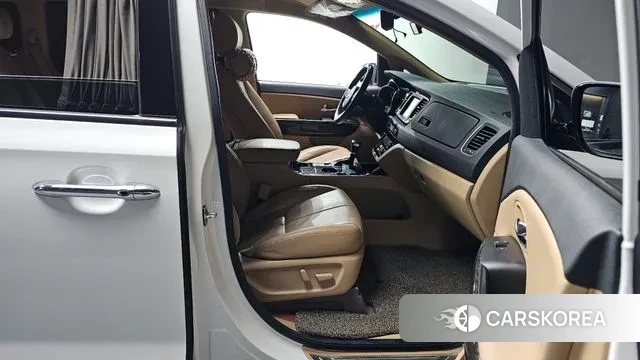 Kia The New Carnival 2019 Белый из Кореи, фото 2