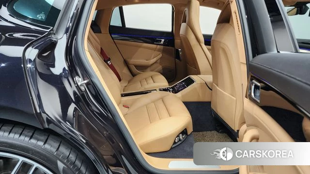 Porsche Panamera (971) 2021 Черный из Кореи, фото 2