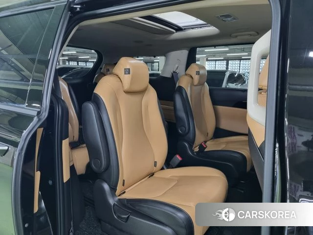 Kia Carnival 4th generation 2023 Черный из Кореи, фото 2