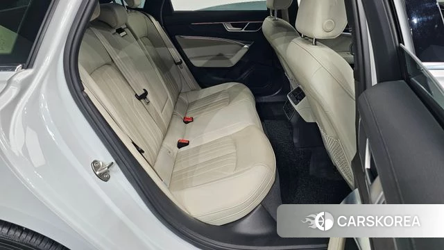 Audi A6 (C8) 2023 Белый из Кореи, фото 2