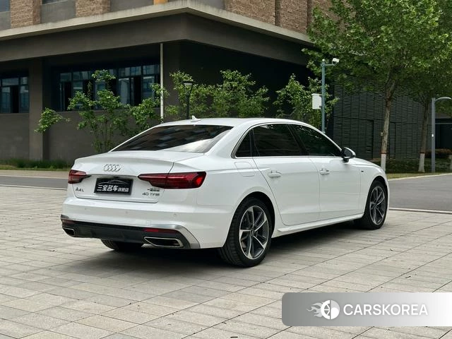 Audi A4L 2023 Белый из Китая, фото 2