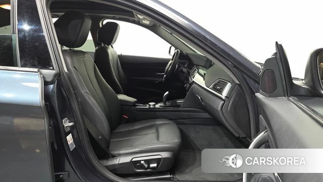 BMW 3 Series GT (F34) 2019 Серый из Кореи, фото 2