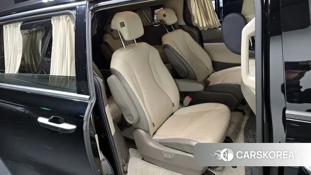Kia Carnival 4th generation 2021 Черный из Кореи, фото 2
