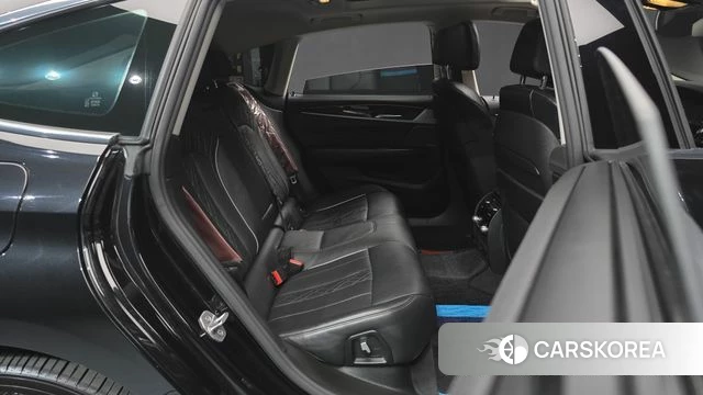 BMW 6 Series GT (G32) 2020 Черный из Кореи, фото 2