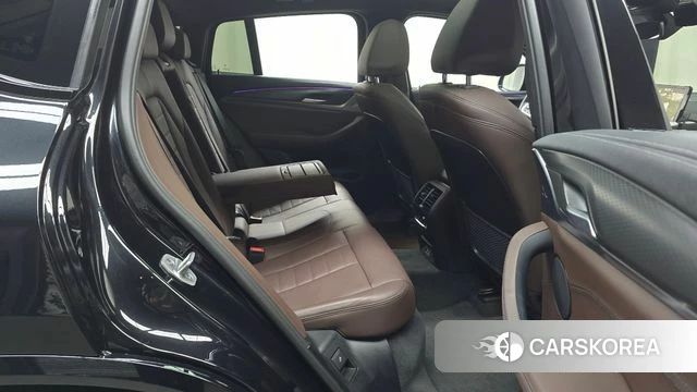 BMW X4 (G02) 2024 Черный из Кореи, фото 2
