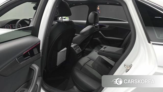 Audi A4 (B9) 2023 Белый из Кореи, фото 2