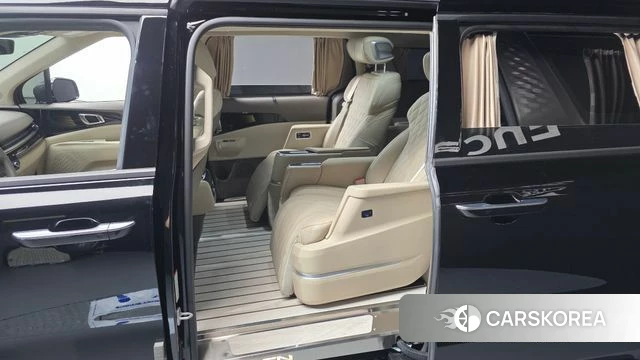 Kia The New Carnival 4th Generation 2024 Черный из Кореи, фото 2