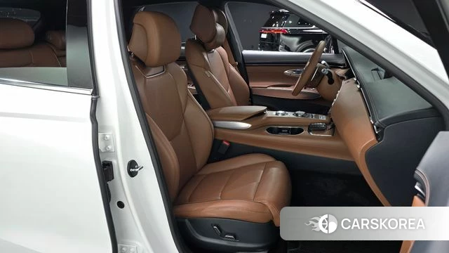 Genesis GV70 2022 Белый из Кореи, фото 2