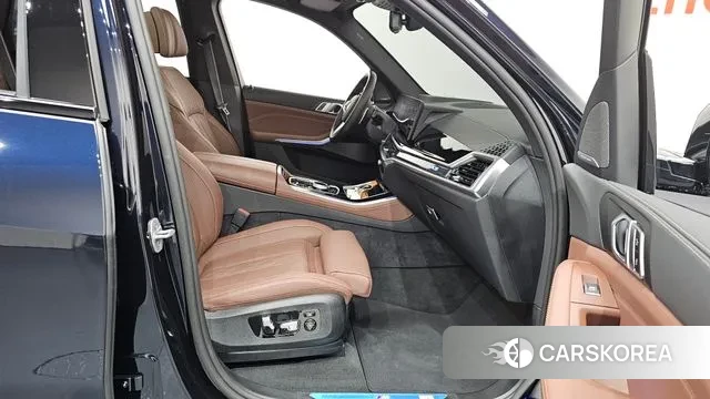 BMW X5 (G05) 2025 Черный из Кореи, фото 2