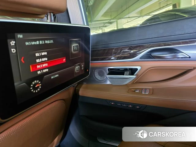 BMW 7 Series (G11) 2018 Серый из Кореи, фото 2