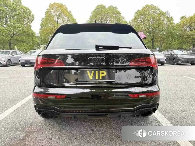 Audi Q5L 2023 Черный из Китая, фото 2