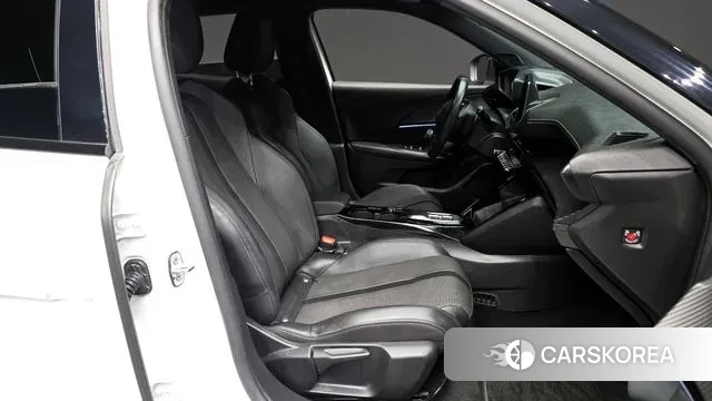 Peugeot e-2008 second generation 2022 Белый из Кореи, фото 2