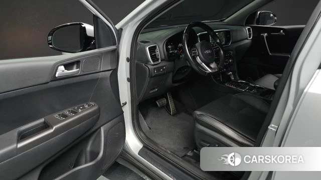 Kia Sportage The Bold 2020 Серебристо-серый из Кореи, фото 2