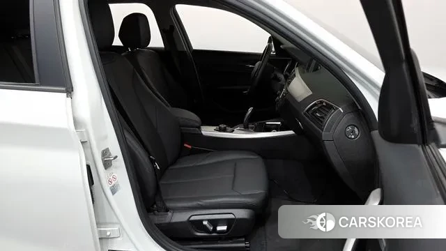 BMW 1 Series (F20) 2018 Белый из Кореи, фото 2