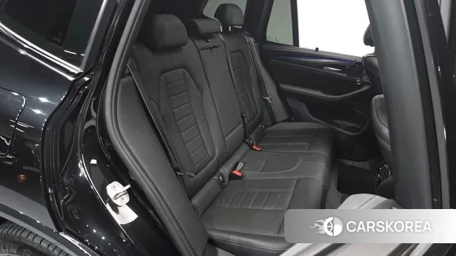 BMW X3 (G01) 2023 Черный из Кореи, фото 2