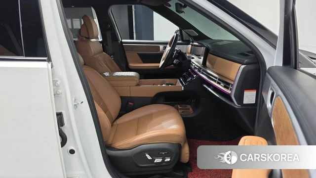 Hyundai Santa Fe (MX5) 2024 Белый из Кореи, фото 2