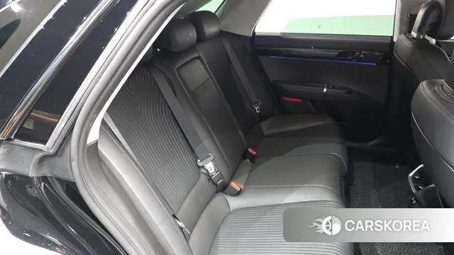 Hyundai Grandeur Hybrid (GN7) 2023 Черный из Кореи, фото 2