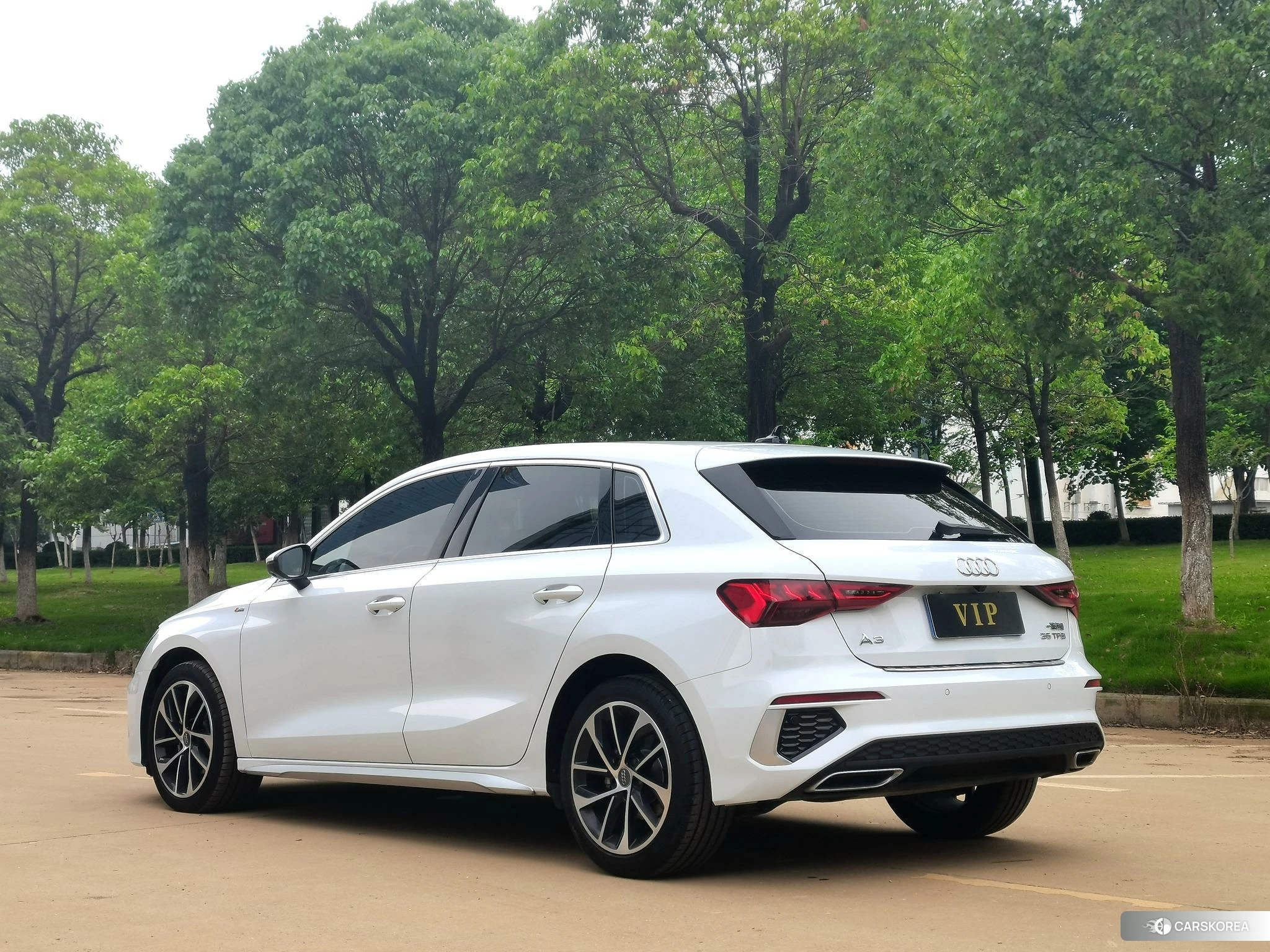 Audi A3 2021 Белый из Китая, фото 2