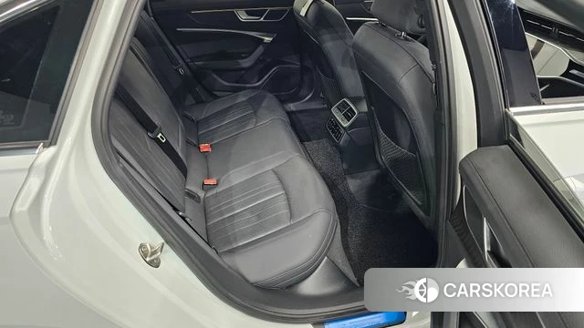 Audi A6 (C8) 2021 Белый из Кореи, фото 2
